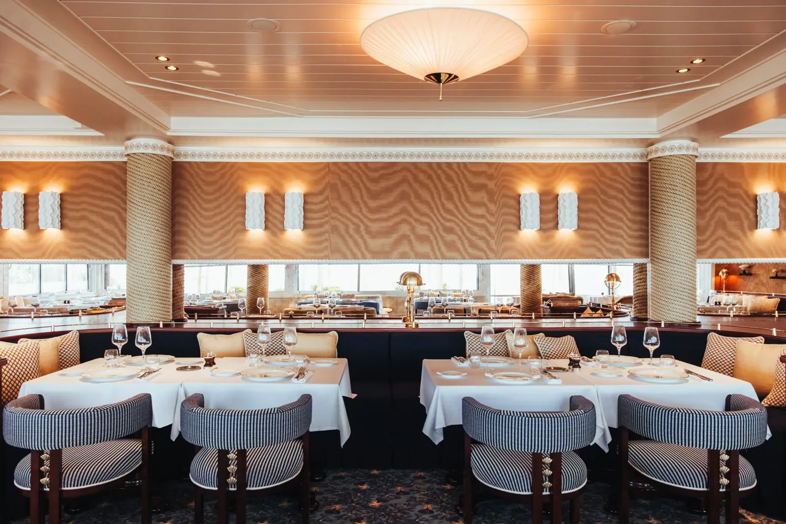 Une salle de restaurant, réalisation du cabinet