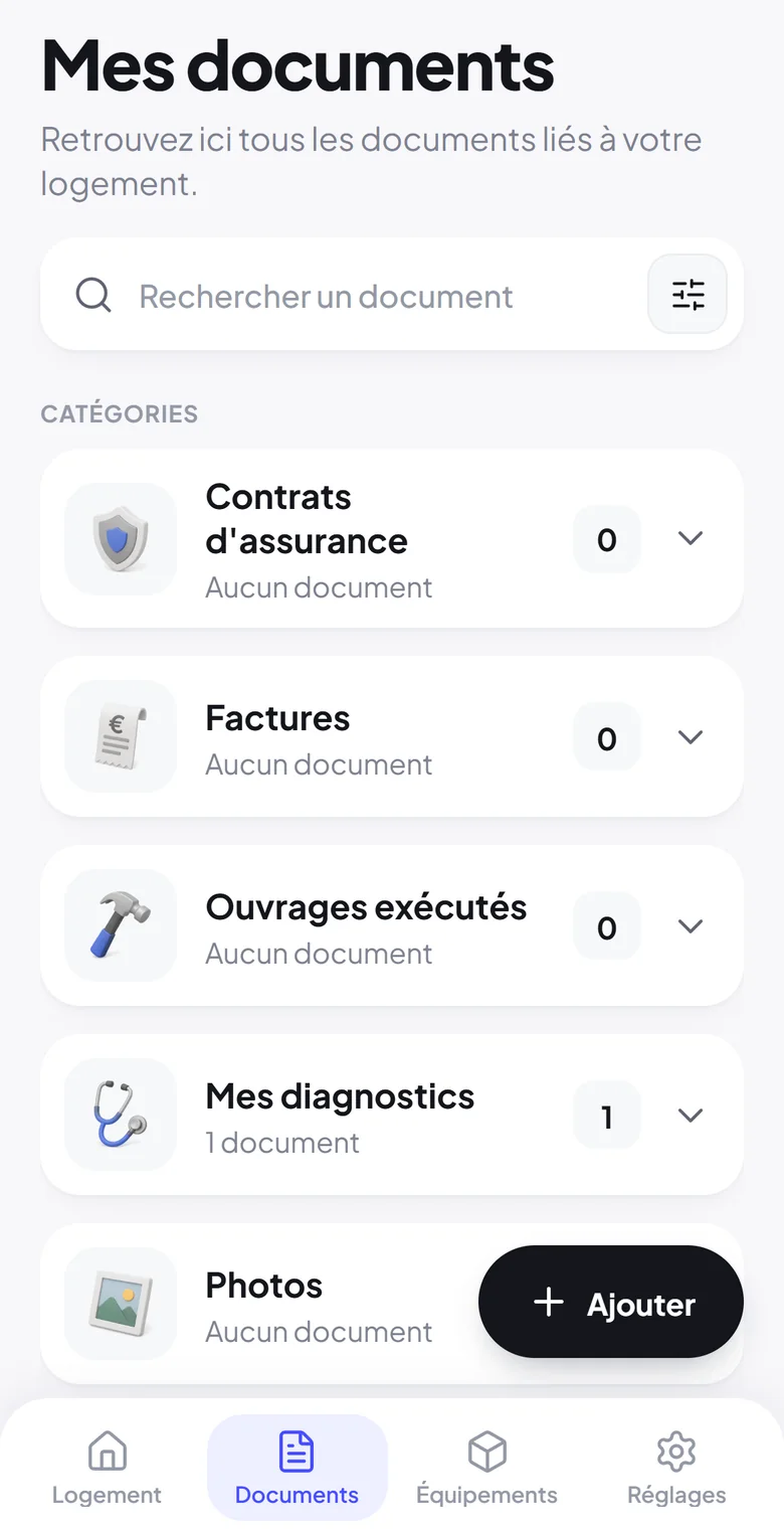 Écran « Mes documents » : recherche et catégories (contrats d'assurance, factures, ouvrages exécutés, diagnostics, photos) avec le nombre de documents de chacune.